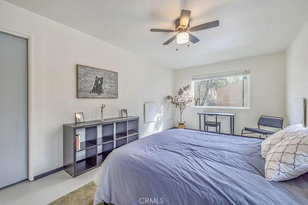 632 E Meadow Lane, Big Bear City, California 92314 home-pic-14